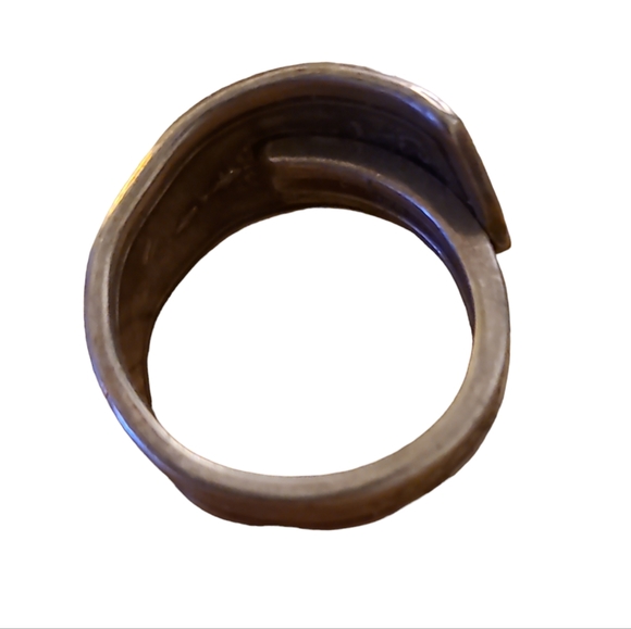 3/$30 Beautiful Gloria Swanson Vintage Spoon Ring Size 10 L4 - Picture 4 of 5